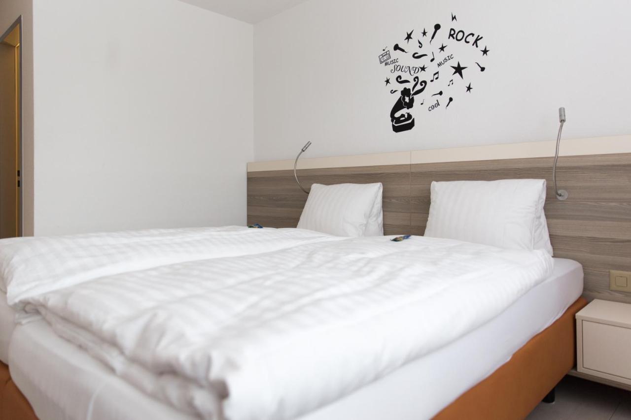 Hotel Schaefli Siebnen מראה חיצוני תמונה